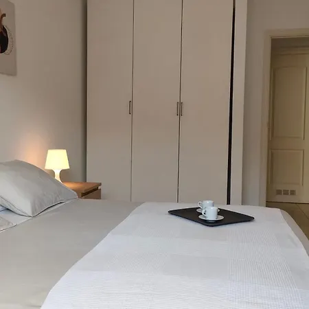 I Lägenhet *