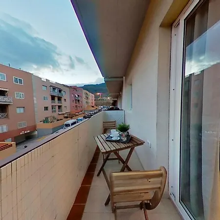 I * كانديلاريا